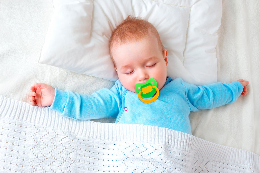 Orthodontic Soother - 3-18 Months | Heart-Shaped BPA-Free Silicone Soothers | Includes Case